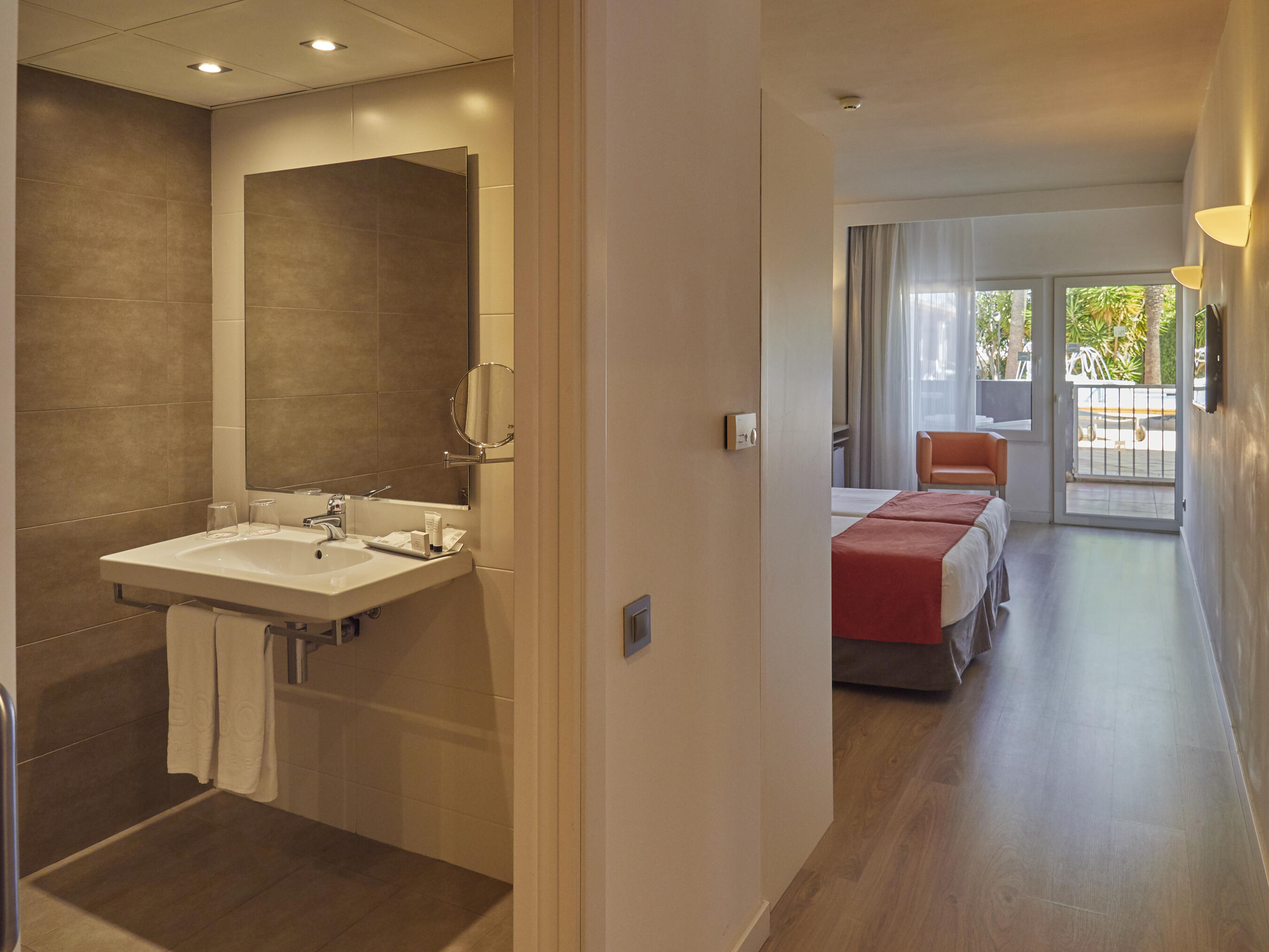 BQ AUGUSTA - DBL ST 1.jpg